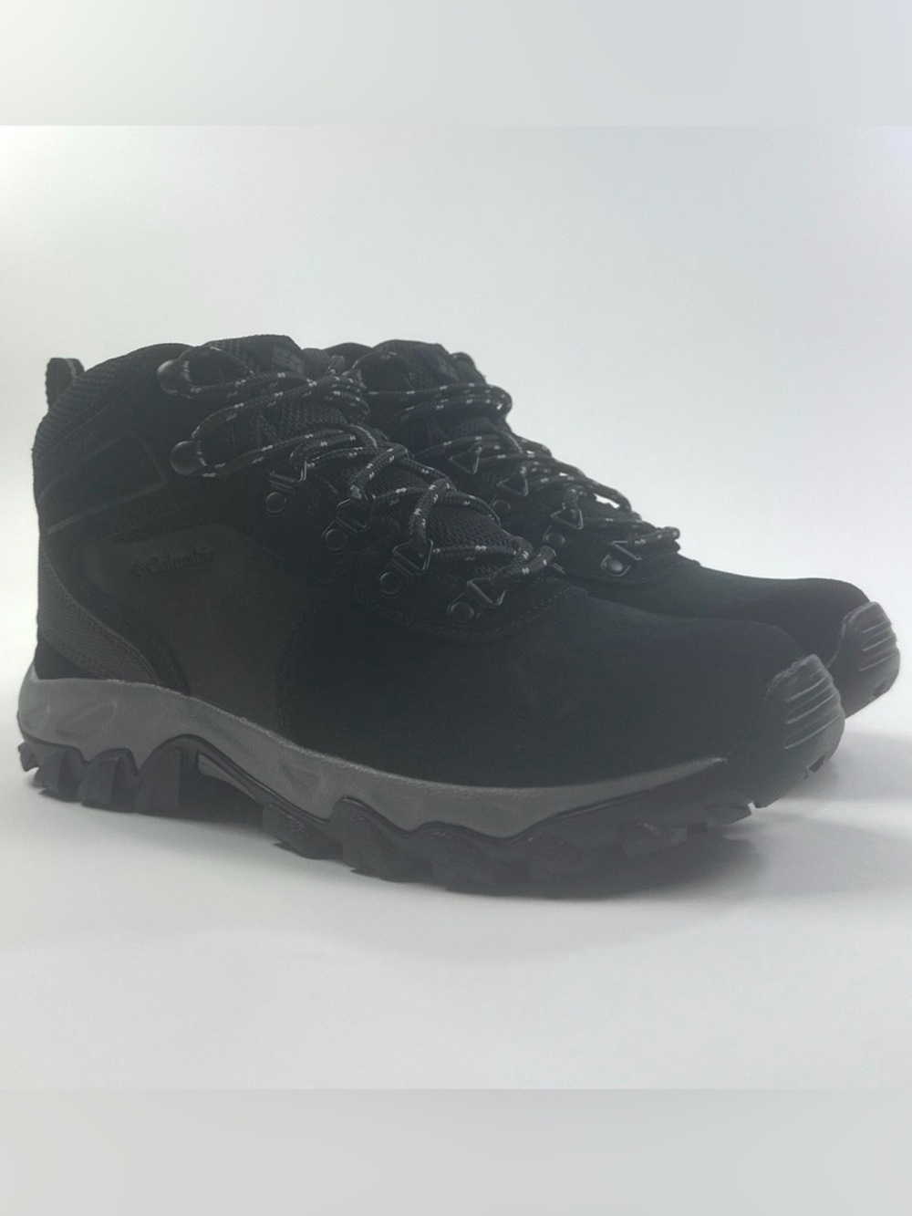 Columbia Newton Ridge Plus Suede II WP Black Mens Size 7 Wide Boots BI2812-010